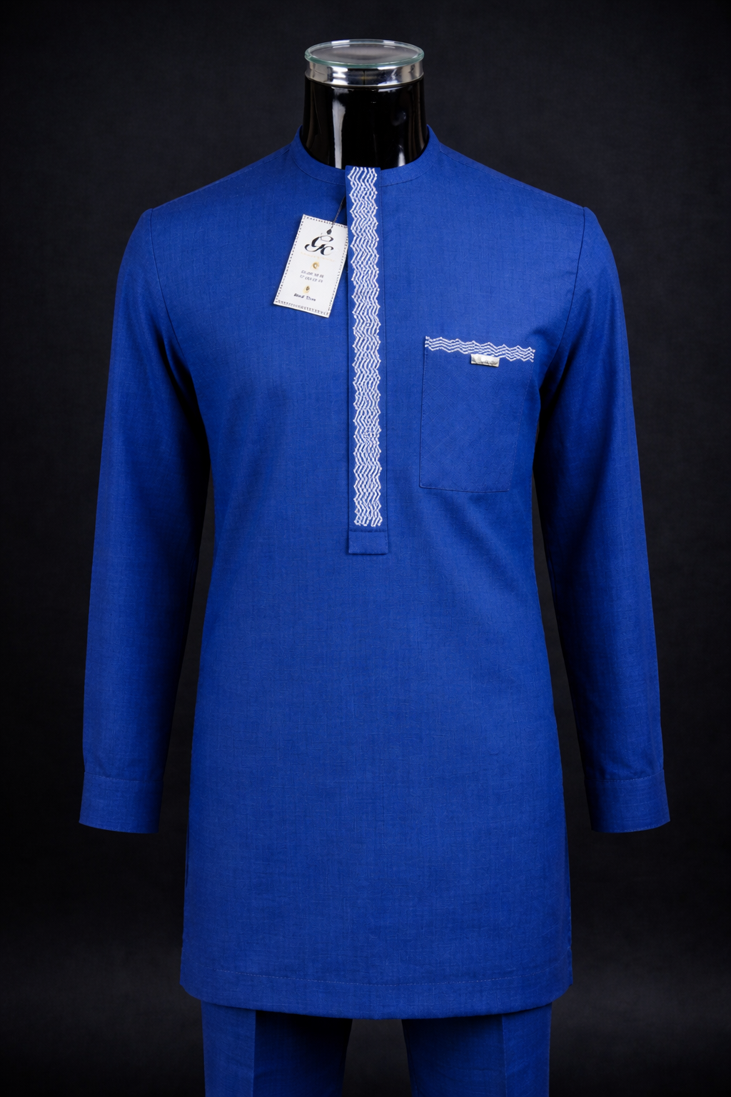 Ensemble Bleu Roi Broderies Blanches